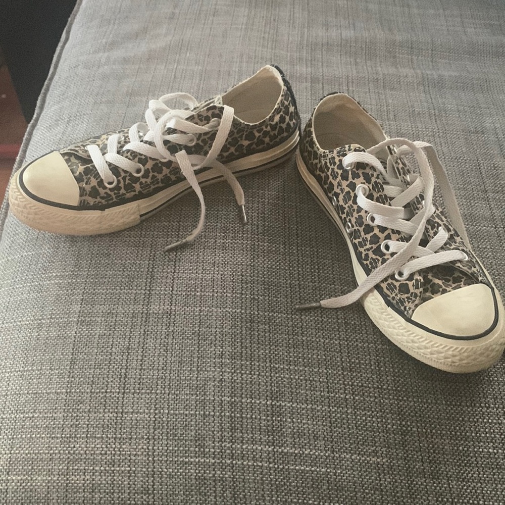 Kids converse size 1